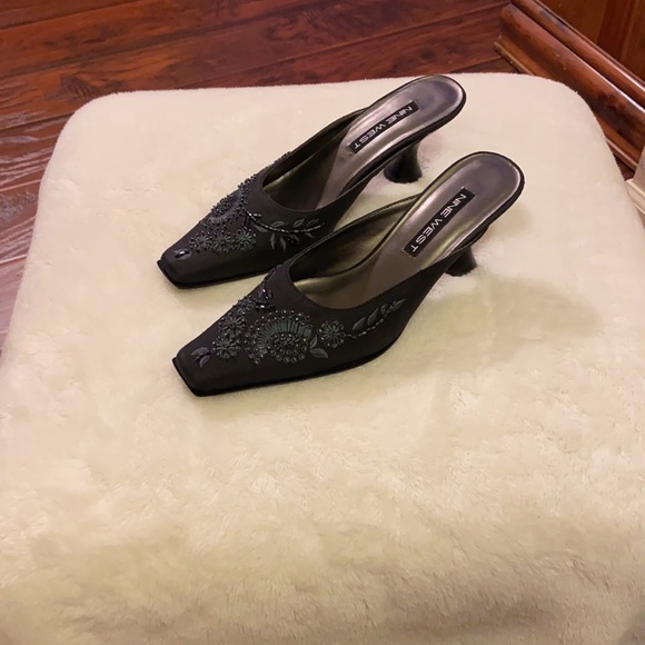 Nine West Beaded Mules - Picture 3 of 7